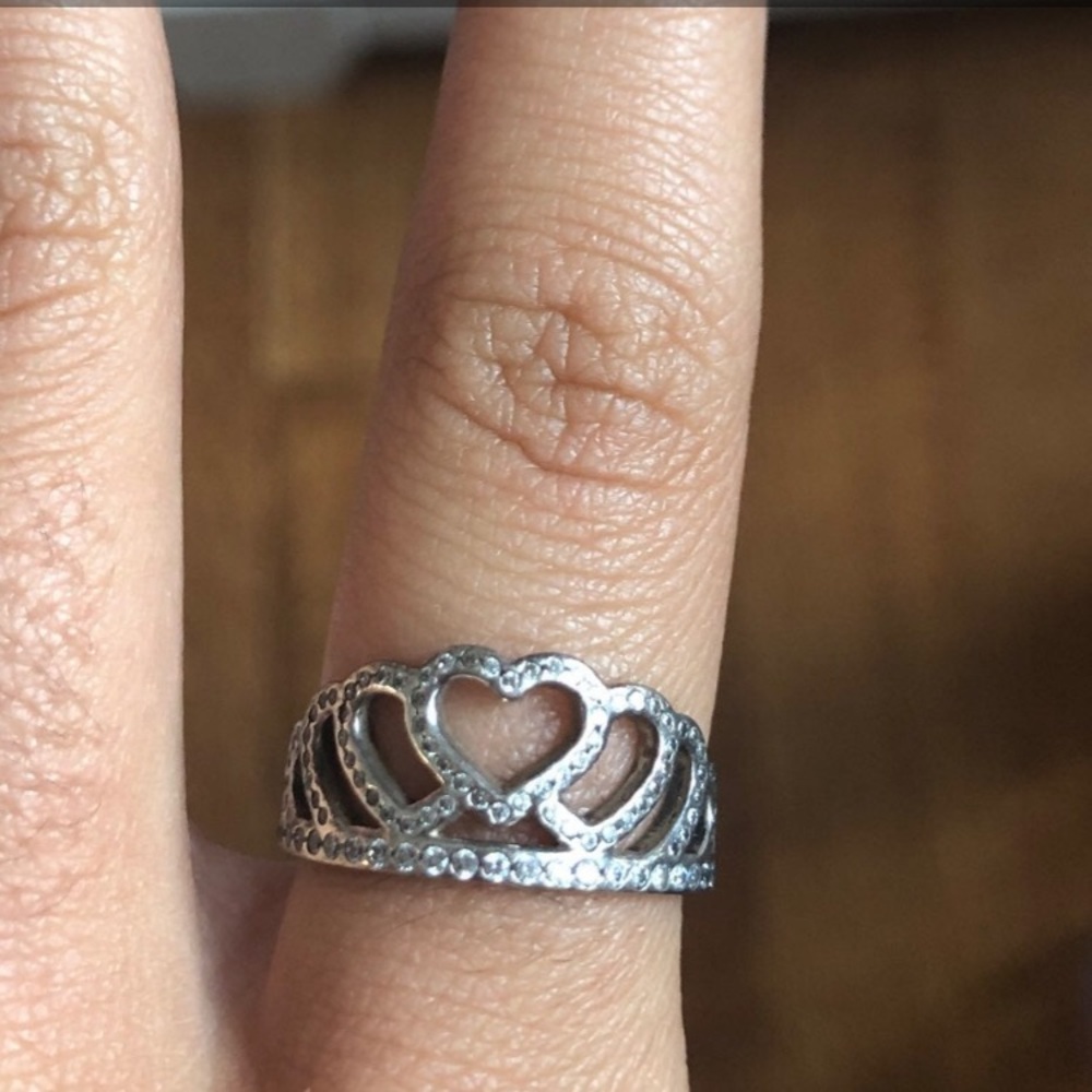 Pandora heart crown ring